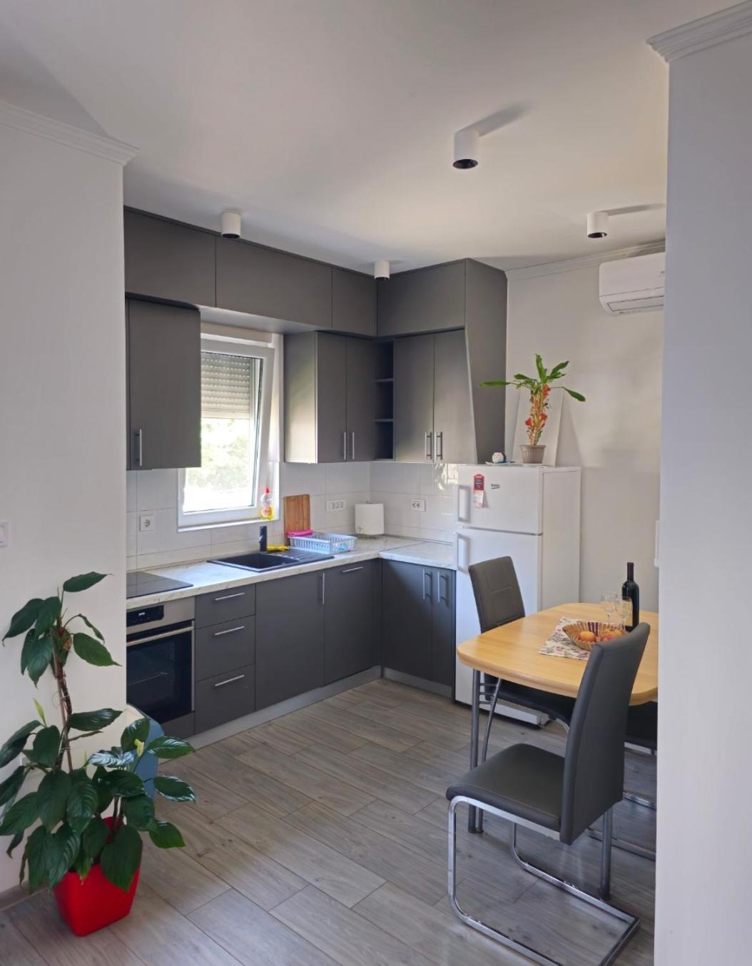 Apartments Ogurlic Herceg Novi Phòng bức ảnh